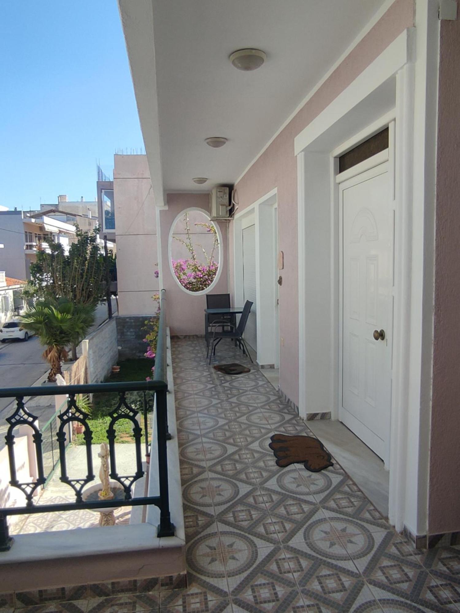 Spacious Apartment Corinth Exterior foto
